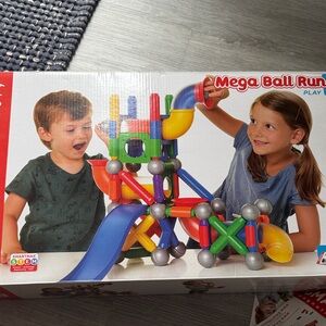 Mega Ball Run Play Set